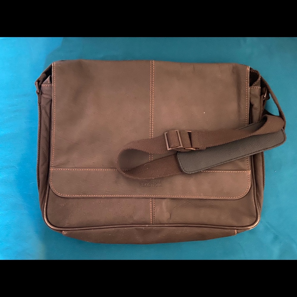 Kenneth Cole brown leather messenger/laptop bag